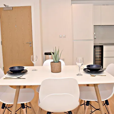 Premium Flat In Center - Free Wifi And Netflix * Birmingham