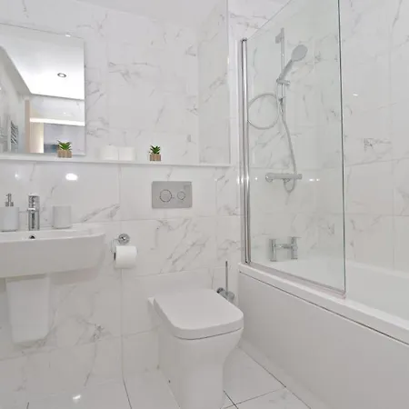 Premium Flat In Center - Free Wifi And Netflix Birmingham